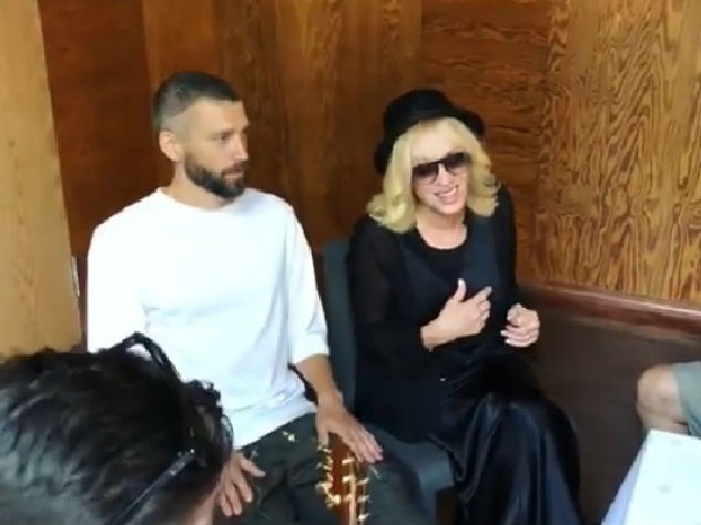 Вайкуле и "Уматурман" на фестивале "Рандеву" - Вайкуле Крестовские видео