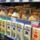В правительстве предлагают выставлять настоящую молочную продукцию в магазинах на отдельной полке