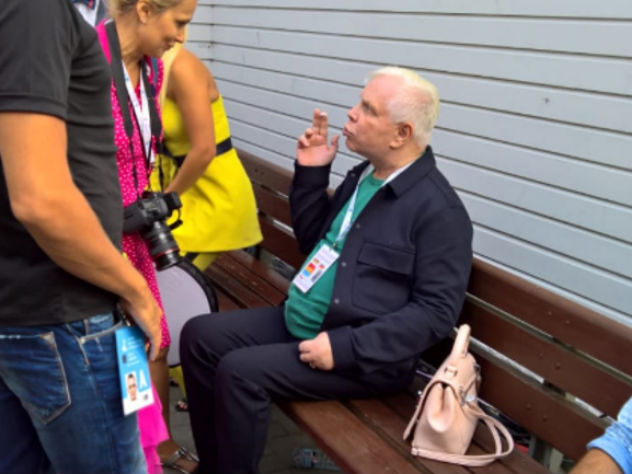 Борис Моисеев не хочет привлекать к себе внимание