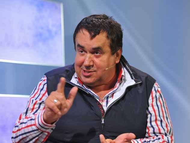 Садальский раскритиковал Манучарова за присвоение звания "Заслуженный артист РФ"