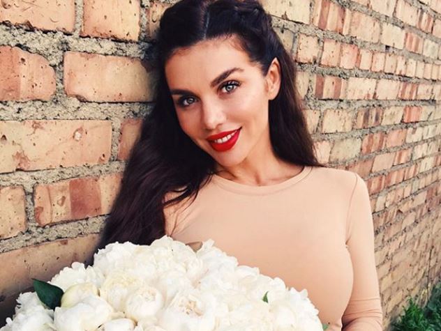 Анна Седокова выложила "беременное" фото