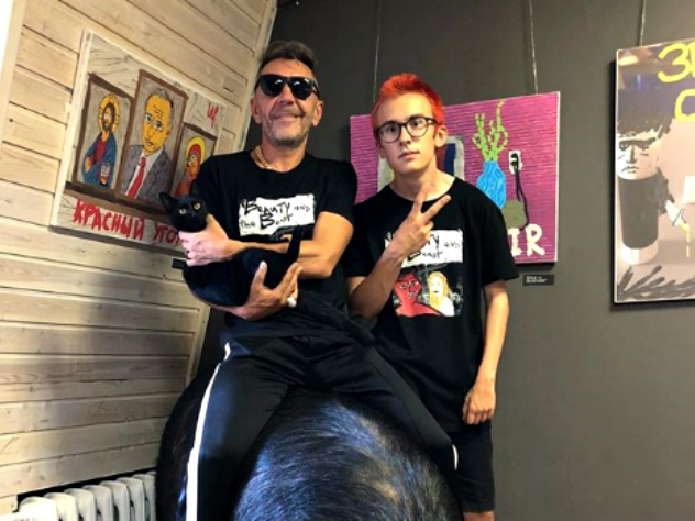 Сергей Шнуров показал своего Аполлона