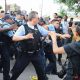 В Чикаго начались беспорядки после гибели мужчины от рук полицейских