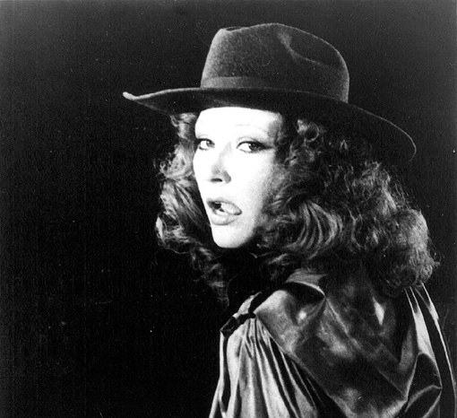 Тамразов окружил Аллу нежной заботой