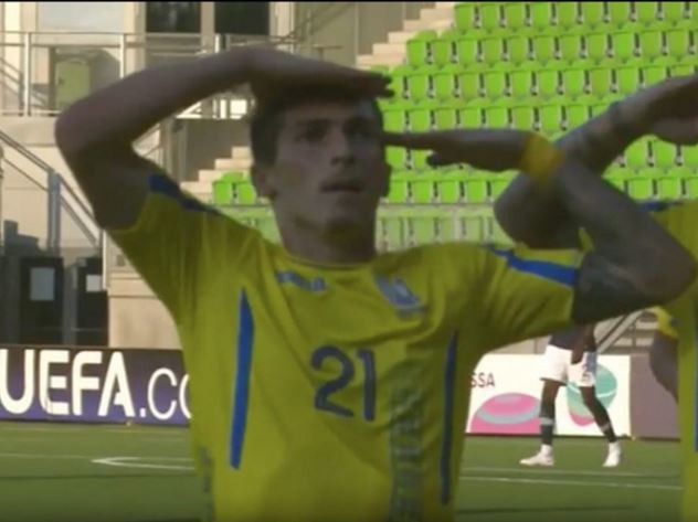 Украинский футболист Георгий Цитаишвили подражает Дзюбе