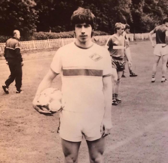 Александру Мостовому 18 лет. «Спартак»