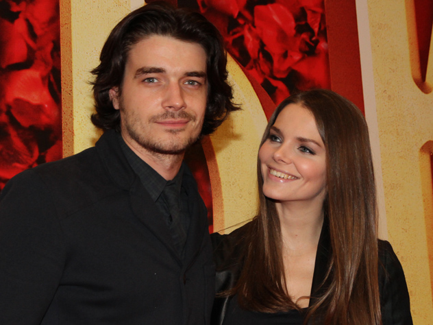 Лиза Боярская поздравила мужа со званием