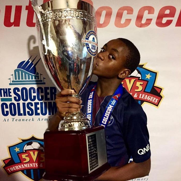 В форме «ПСЖ». Фото: globallookpress.com