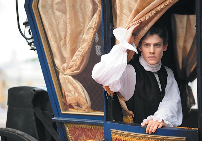 Павел Табаков в роли цесаревича Павла Петровича. Кадр из сериала «Екатерина. Взлет», 2016 г.