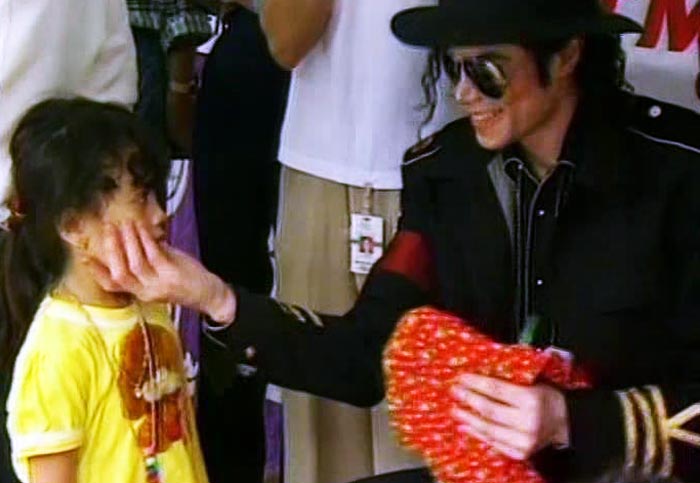 Кадр из документального фильма «Майкл Джексон. Запретная любовь», 2011 г.
