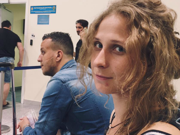 Марию Алехину ФССП не пустила в Лондон