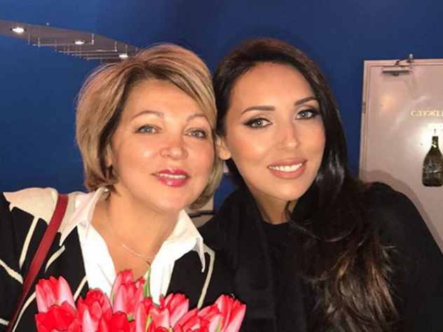 Мама Алсу прекрасно выглядит