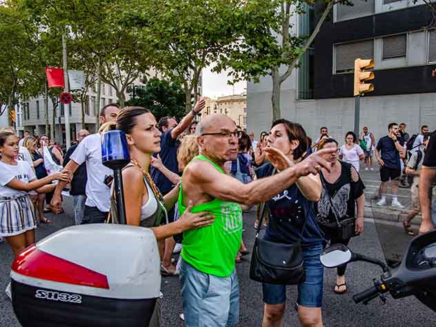 Барселона против туристов