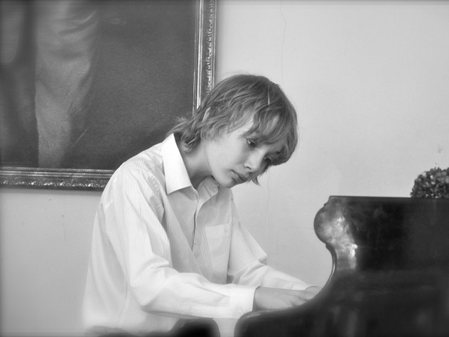 Иван Бессонов победил в конкурсе «Классическое Евровидение» - кто он?