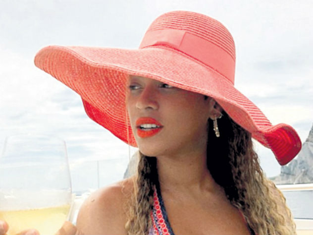 Бейонсе чуть не умерла во время родов