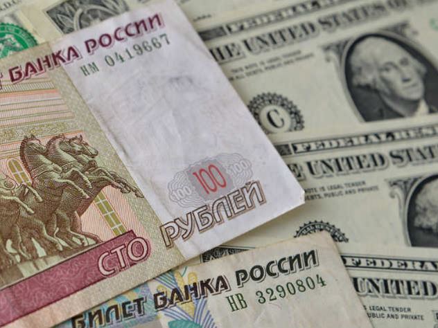 Мантуров предложил России отказаться от доллара в расчетах
