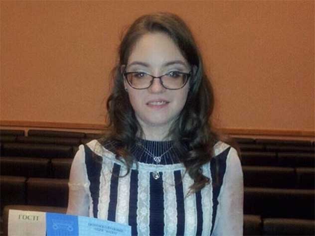 Дочь Лолиты Ева Цекало окончила школу в 2018 году