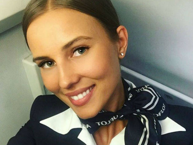 Самая красивая стюардесса ждет ребенка от экс-министра