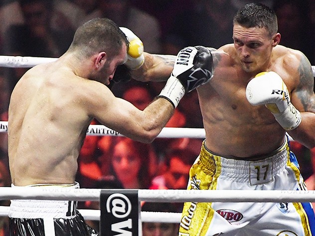 Усик призвал украинских политиков вернуть мир в страну