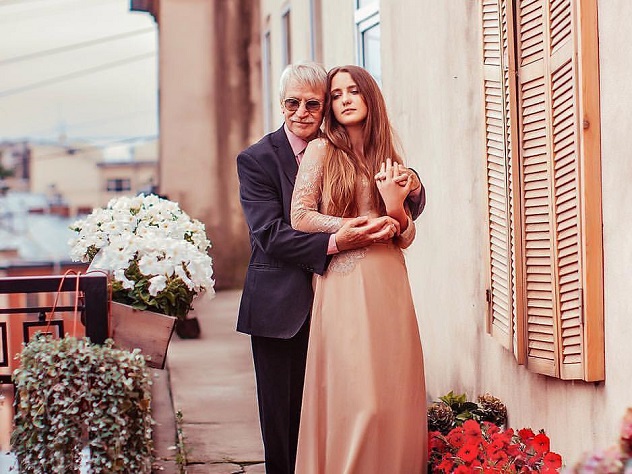Иван Краско разводится с молодой женой