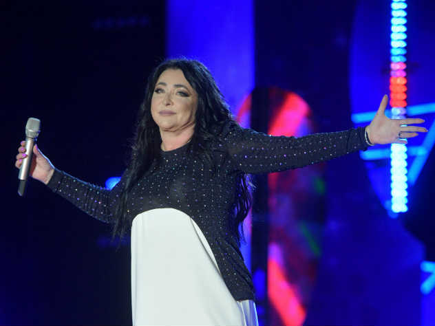 Лолита отсудила право обзывать продюсера