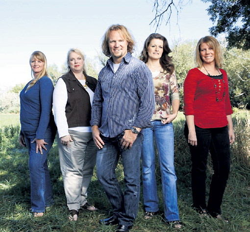 В США очень популярно реалити-шоу «Многоженец», которое показывает жизнь семьи американского мормона Коди Брауна, его четырех жен и их 17 детей