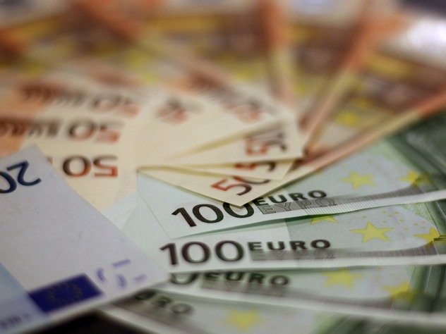 Рост доллара и евро