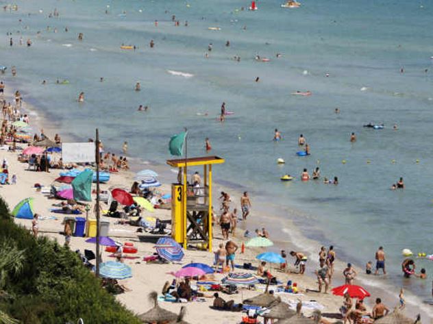 В Хабаровске подозревают в мошенничестве директора турфирмы