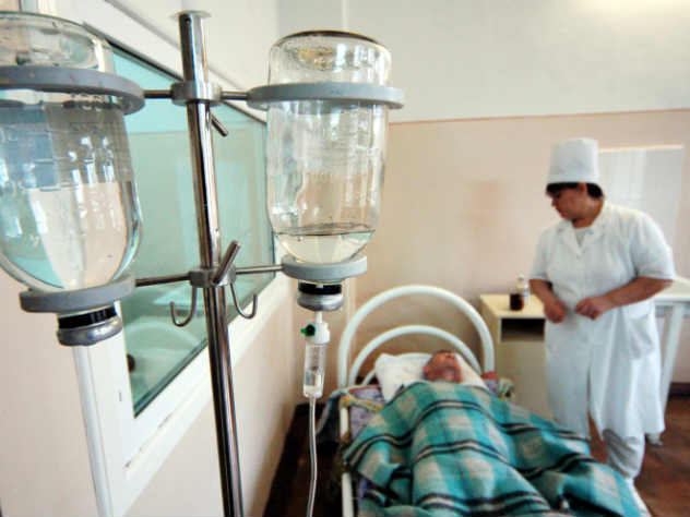 Количество алкоголиков и наркоманов