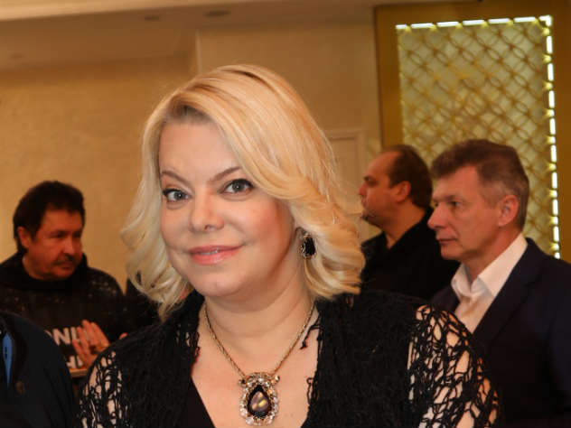 Яна Поплавская показала сына