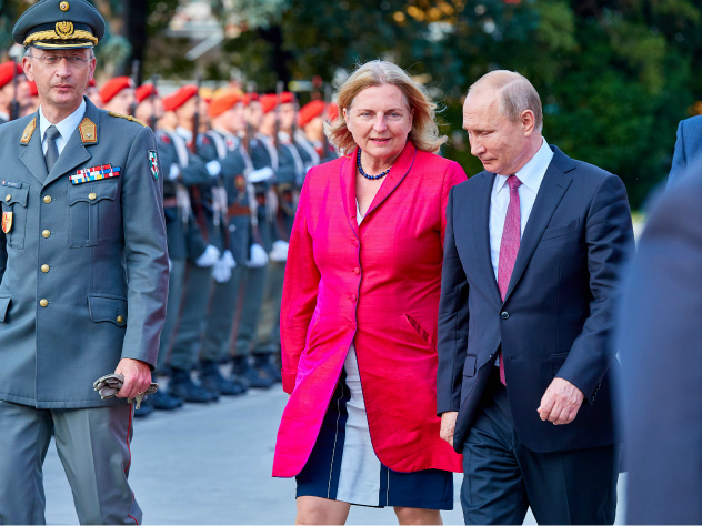 По дороге к Меркель Путин побывает на свадьбе в Австрии