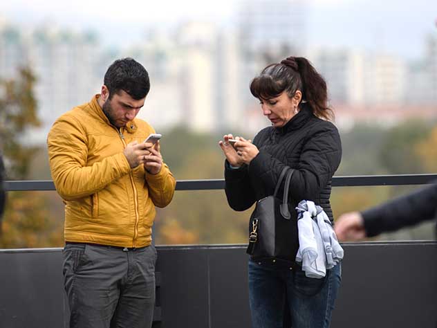 В поездках по России с 1 сентября абоненты перестанут платить больше