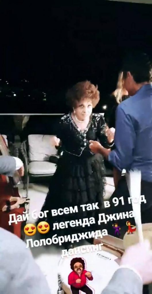 Лоллобриджида на яхте