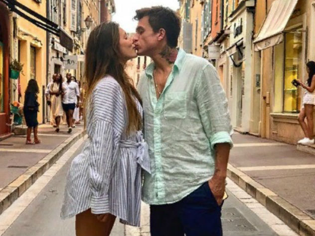 Тодоренко и Топалов спели песню – видео