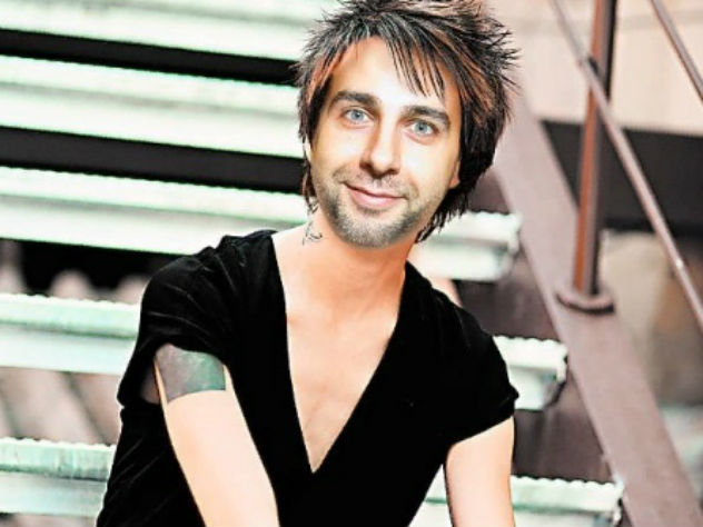 Ургант неоднозначно поздравил с днем рождения Земфиру**