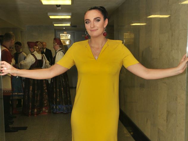 Елена Ваенга готовит - Ваенга фото