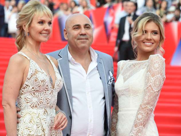 Фото дочери Валерии с новым макияжем