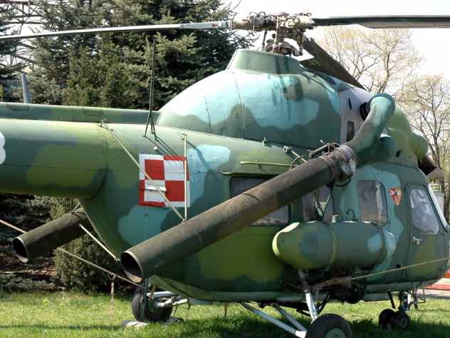 Падение вертолета Ми-2 попало на видео