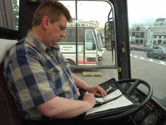 Водителям не придется возить автодокументы