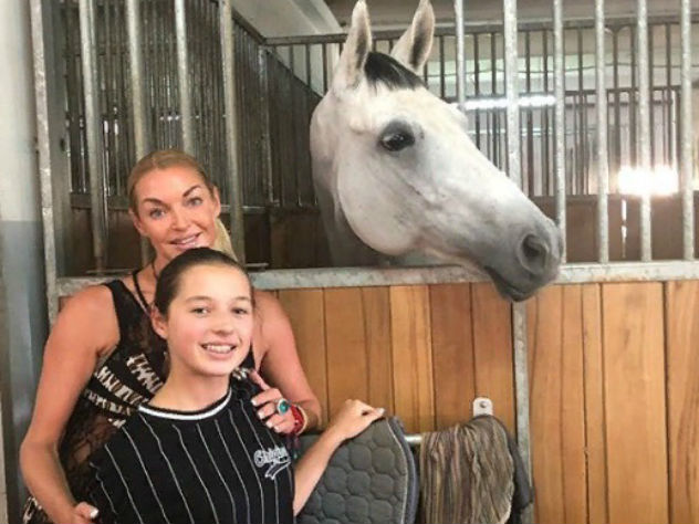 Волочкову упрекнули в том, что она плохая мать