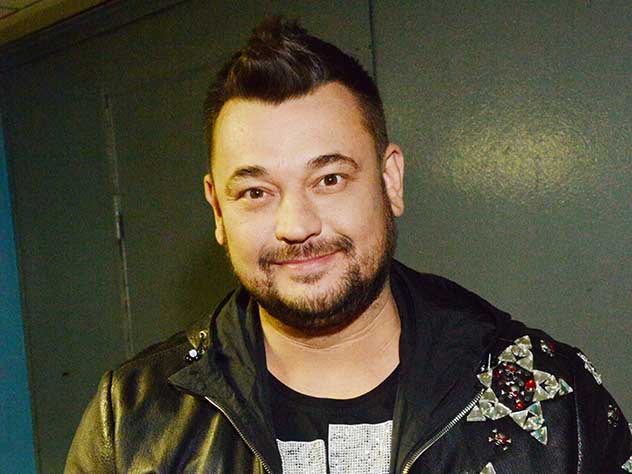 Сергей Жуков поздравил маму с днем рождения