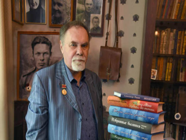 Скончался известный писатель