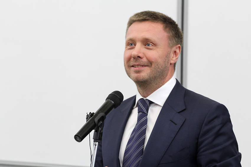 Полюс генеральный директор