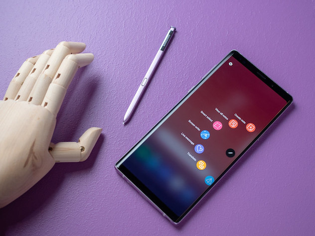 Galaxy Note 9 взорвался и загорелся