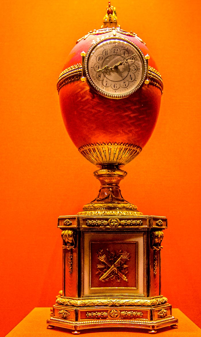 Самое дорогое яйцо Фаберже, «Ротшильдовское». Было продано за 18,5 млн долларов. Государственный Эрмитаж. Фото: Wikimedia/Owen Byrne