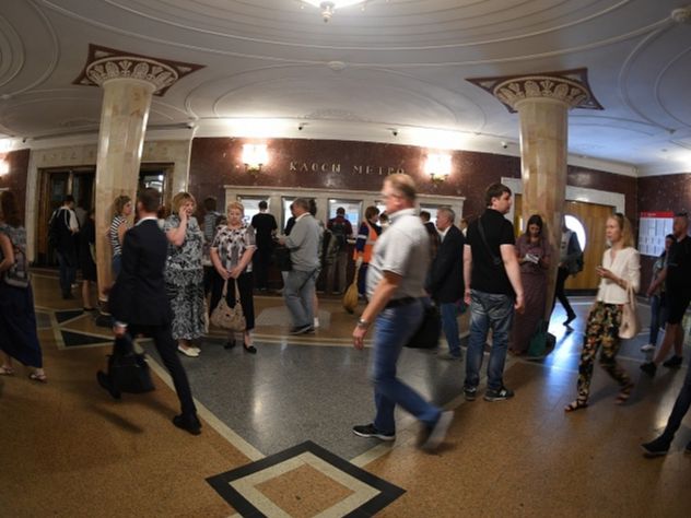 На «Киевской» христиане напали на мужчину