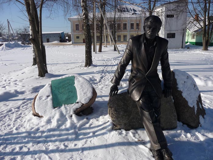 Памятник Гердту в его родном Себеже. Источник: Wikipedia.org