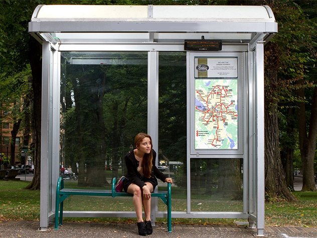 В Екатеринбурге беременную пассажирку заставили выйти из автобуса из-за скандала с водителем