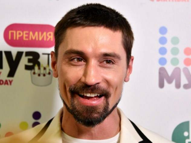 Дима Билан показал, как «замаскировался» под Нонну Гришаеву