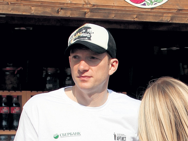 Андрей Бурковский